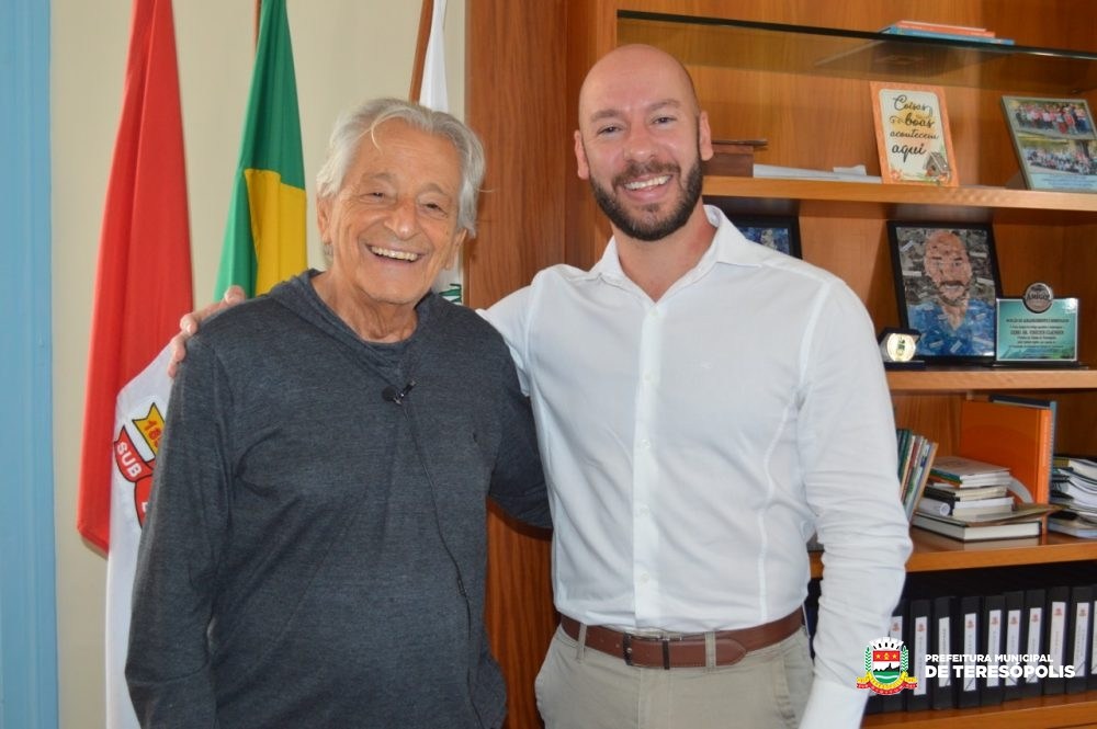 Prefeito Vinicius Claussen concede entrevista a Fernando Gabeira, da Globo News