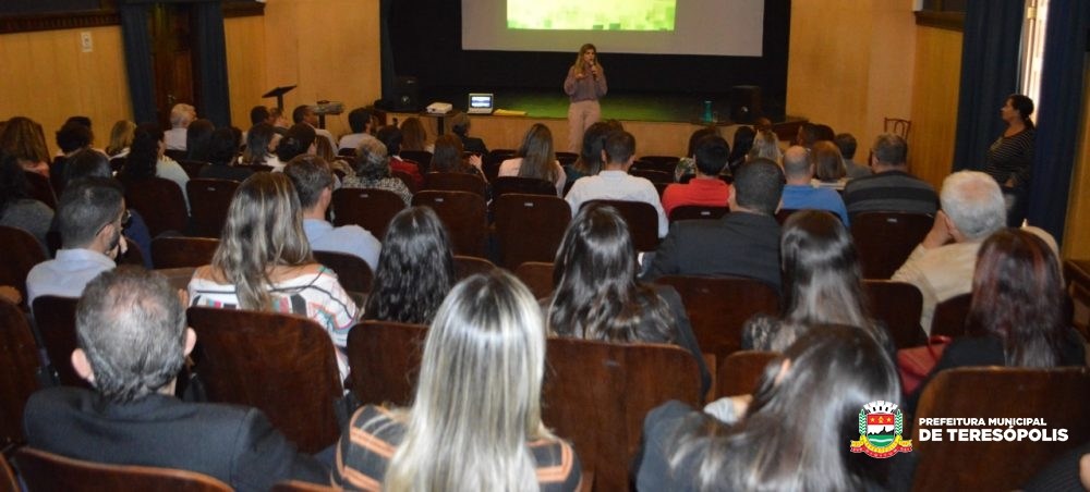 Servidores de 10 municípios participam de apresentação sobre Escola de Contas e Gestão do TCE-RJ em Teresópolis