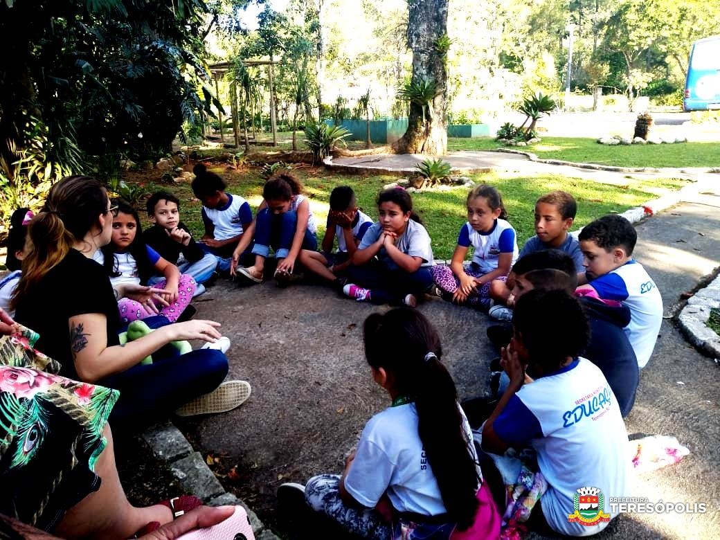 'Vivência de Educação Ambiental': alunos da Escola Chiquinha Rolla fazem visita guiada ao Horto Municipal
