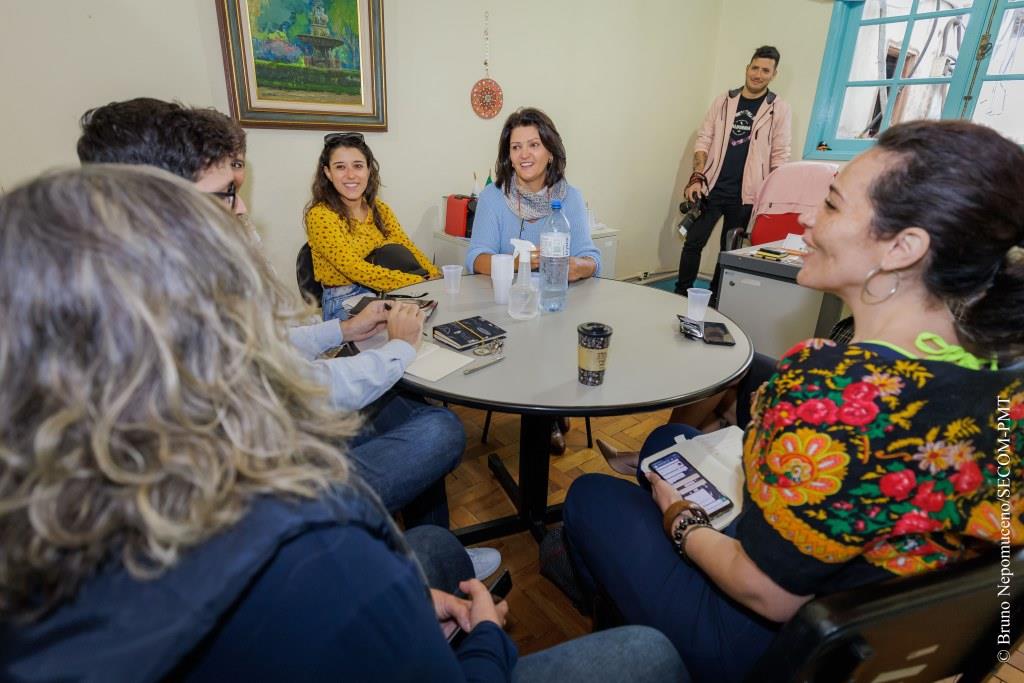 Equipe do Programa de Fortalecimento do Artesanato Fluminense da UERJ promove primeiro encontro com artesãos de Teresópolis