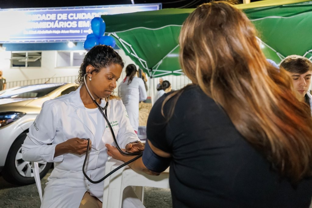 Outubro Rosa e Novembro Azul: 'Ação em Saúde' atende trabalhadores em São Pedro