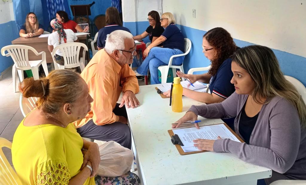 Secretarias de Assistência Social e Direitos Humanos e dos Direito da Mulher atendem moradores no Rosário