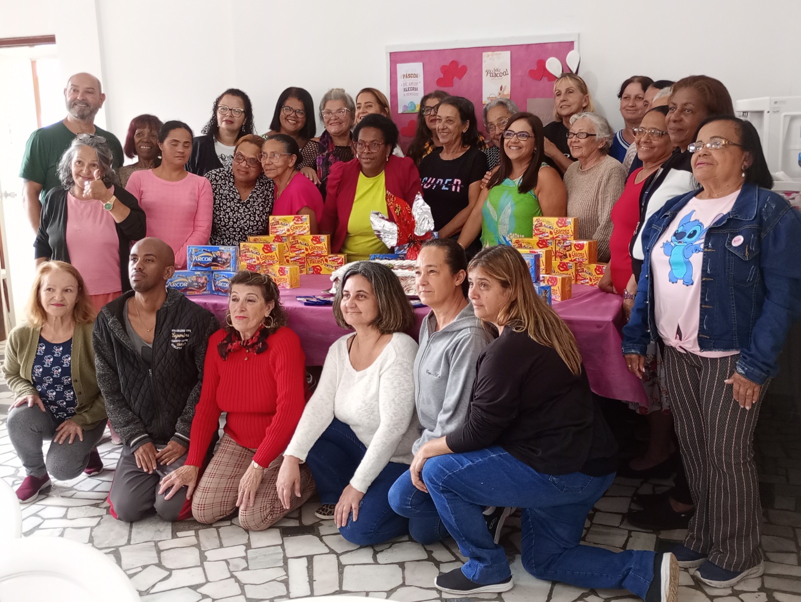 Chocolate, diversão e união marcaram a celebração de Páscoa do Cras Alto