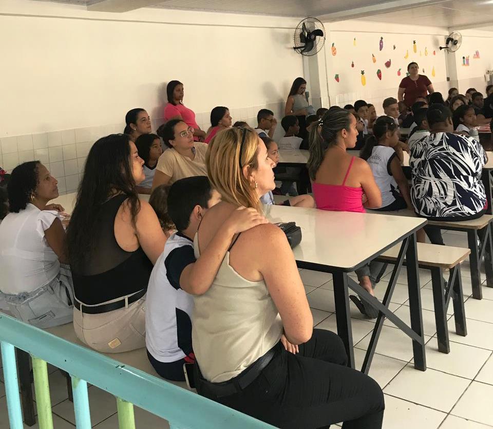 CRAS Bonsucesso promove palestra com o tema 'Intolerância às Diversidades de Gênero e Raciais e à Deficiência'