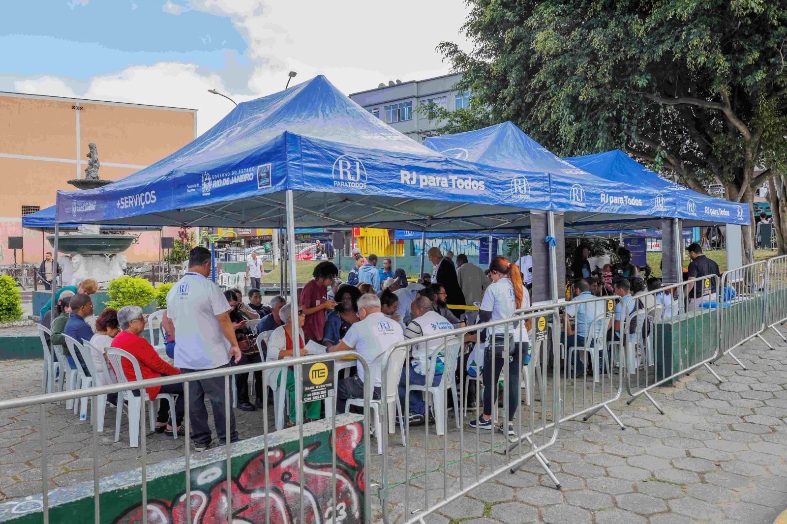 'RJ para Todos' faz mais de 370 atendimentos na Barra do Imbuí, em Teresópolis