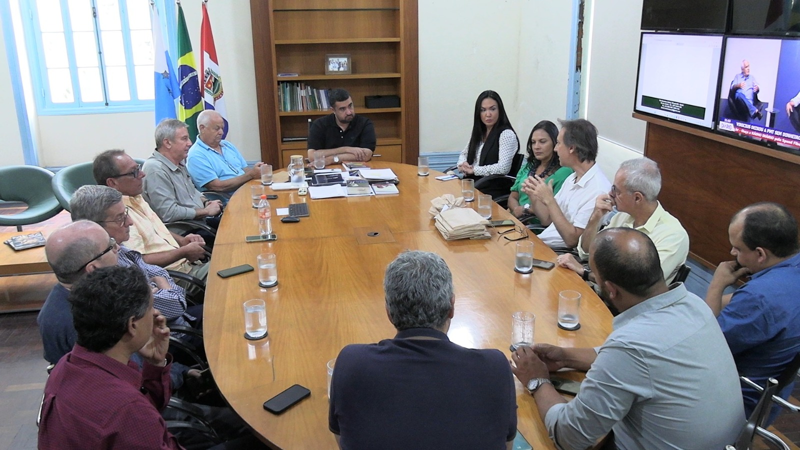 Prefeitura de Teresópolis fecha parceria com Ministério da Agricultura, Embrapa e Emater-Rio para a gestão sustentável da agricultura familiar