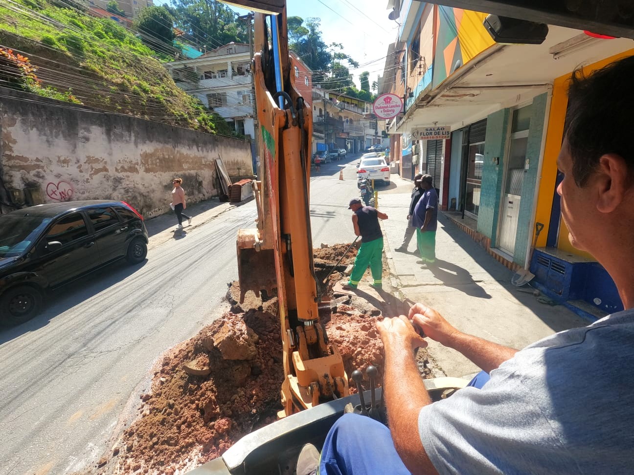 Prefeitura de Teresópolis segue com a manutenção do sistema de drenagem pluvial urbana