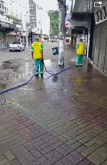 Equipes da Prefeitura de Teresópolis atuaram direto na manutenção de ruas, praças e prédios públicos durante o 'Carnaval da Gente'