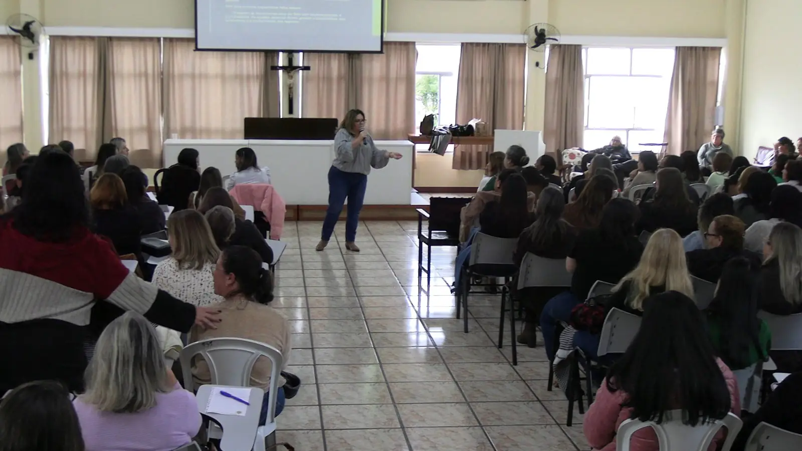 Secretaria de Educação promove reunião com equipes diretivas das escolas