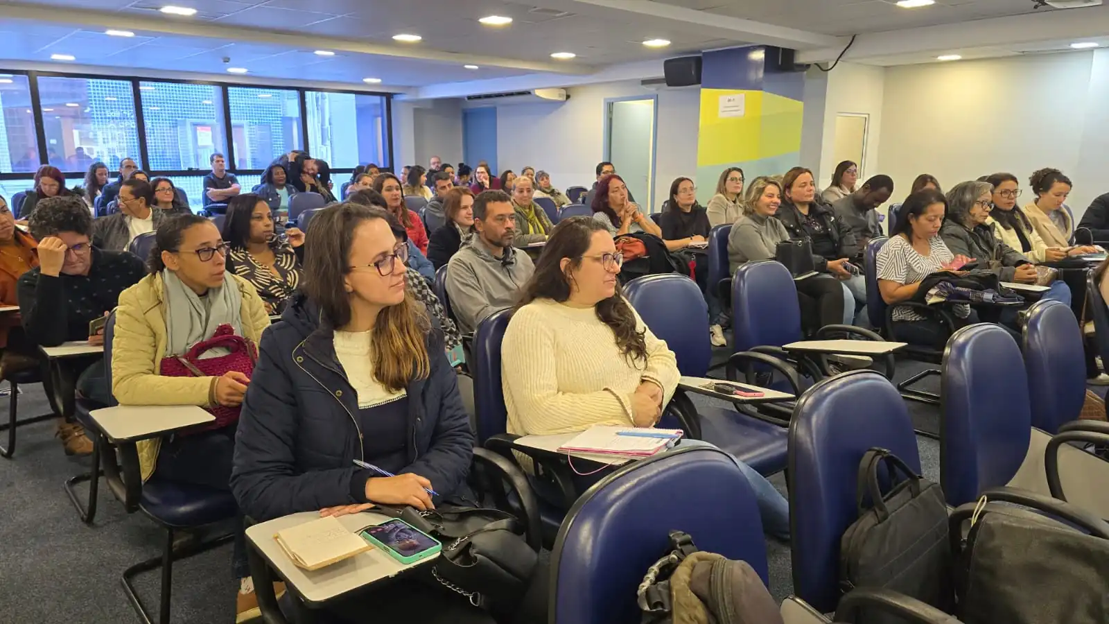 Reunião do Conselho Comunitário de Segurança Escolar destaca importância do uso do aplicativo 'Rede Escola SEPM-RJ'