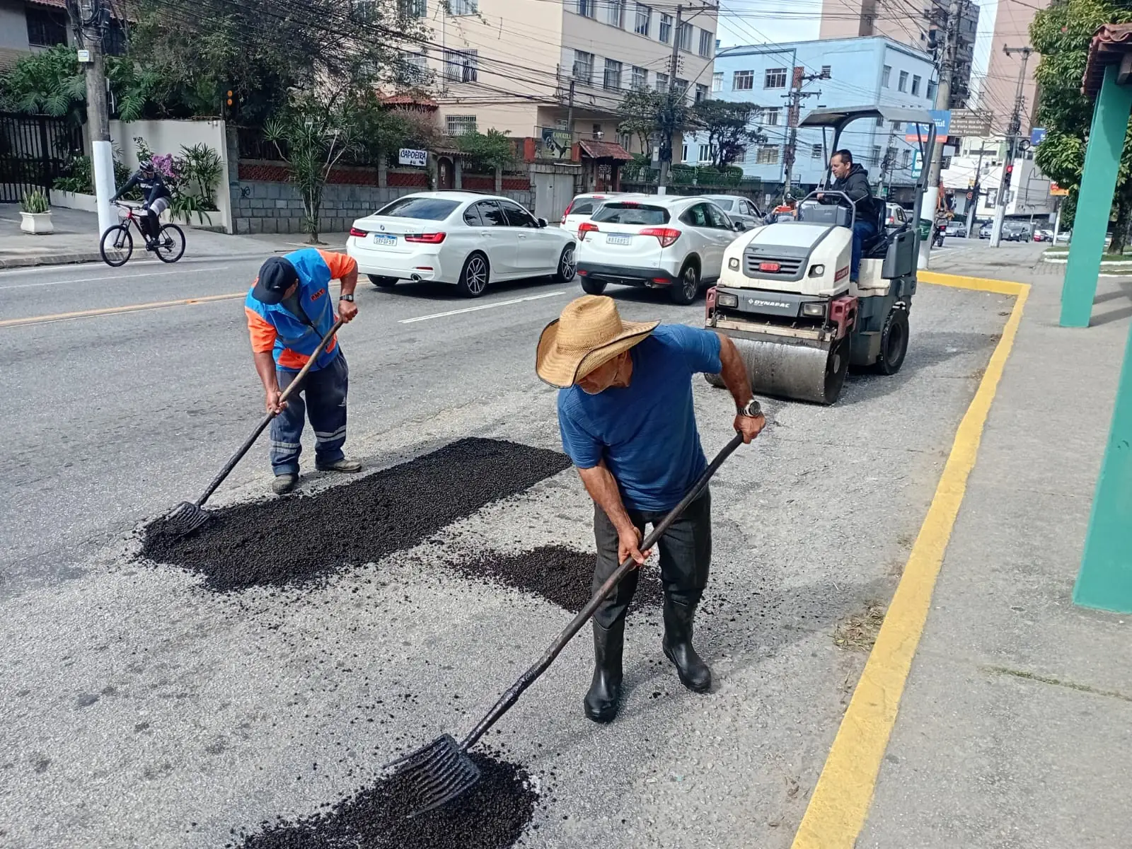 Bairros recebem mutirão de tapa-buracos da Prefeitura de Teresópolis