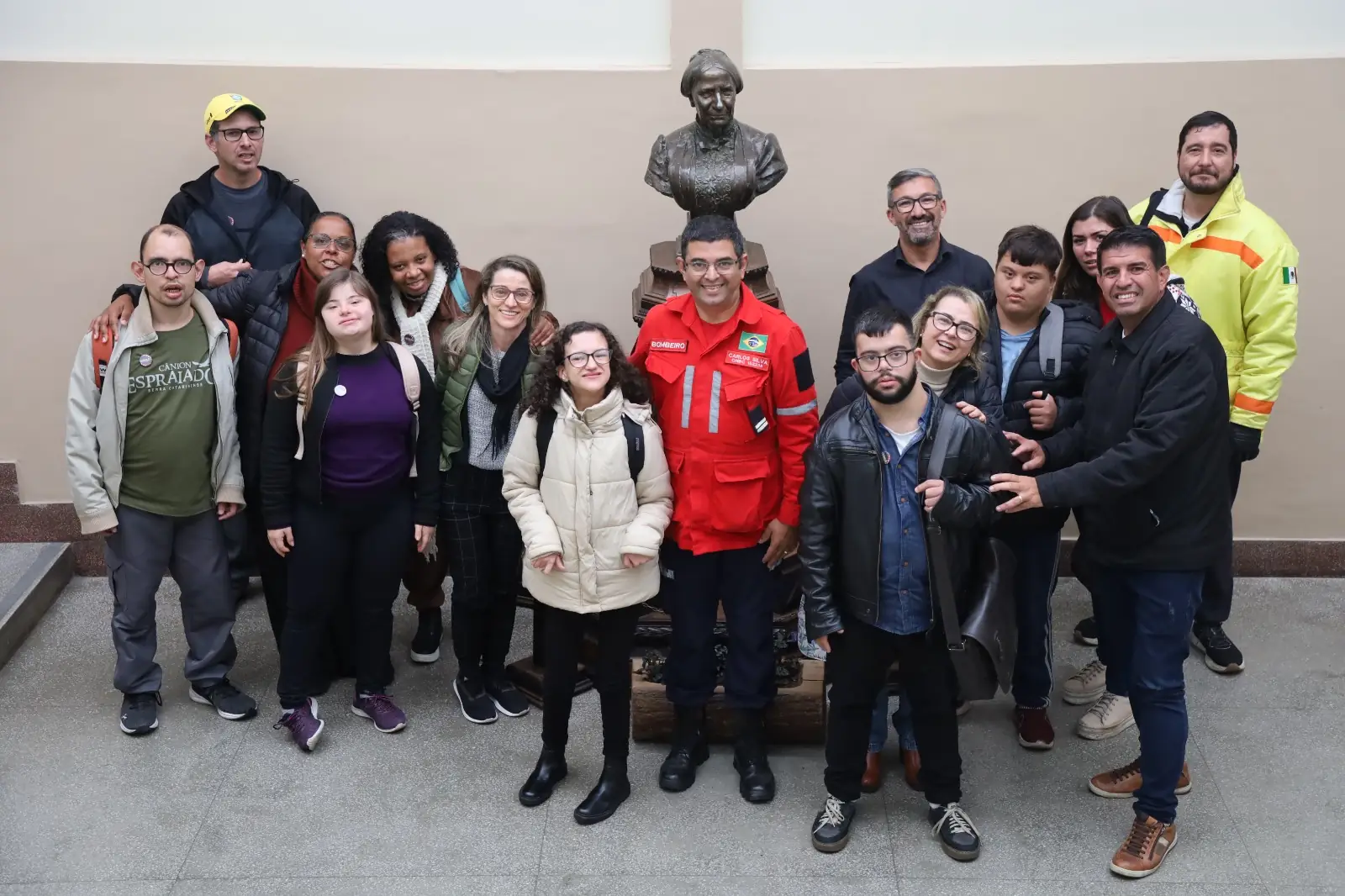 Participantes do Grupo de Interação Social visitam a Prefeitura Municipal de Teresópolis 