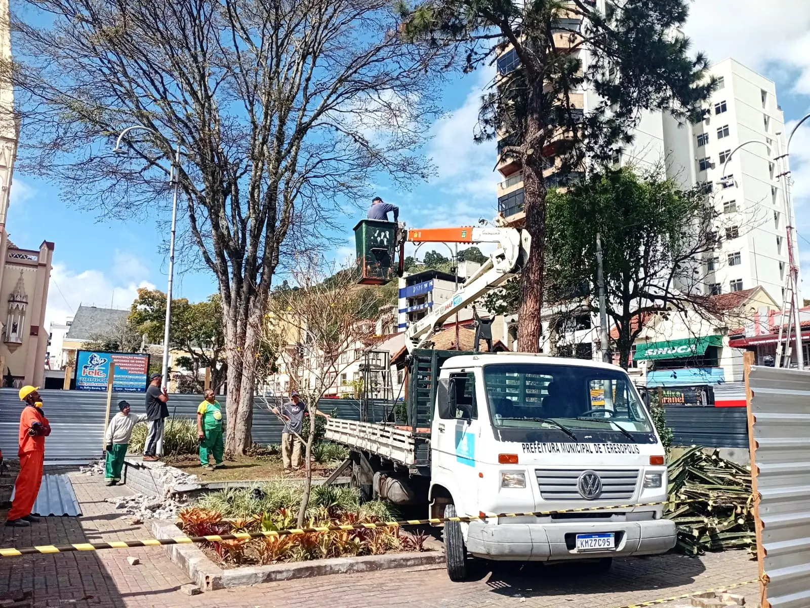 Bairros de Teresópolis recebem ações de manutenção geral