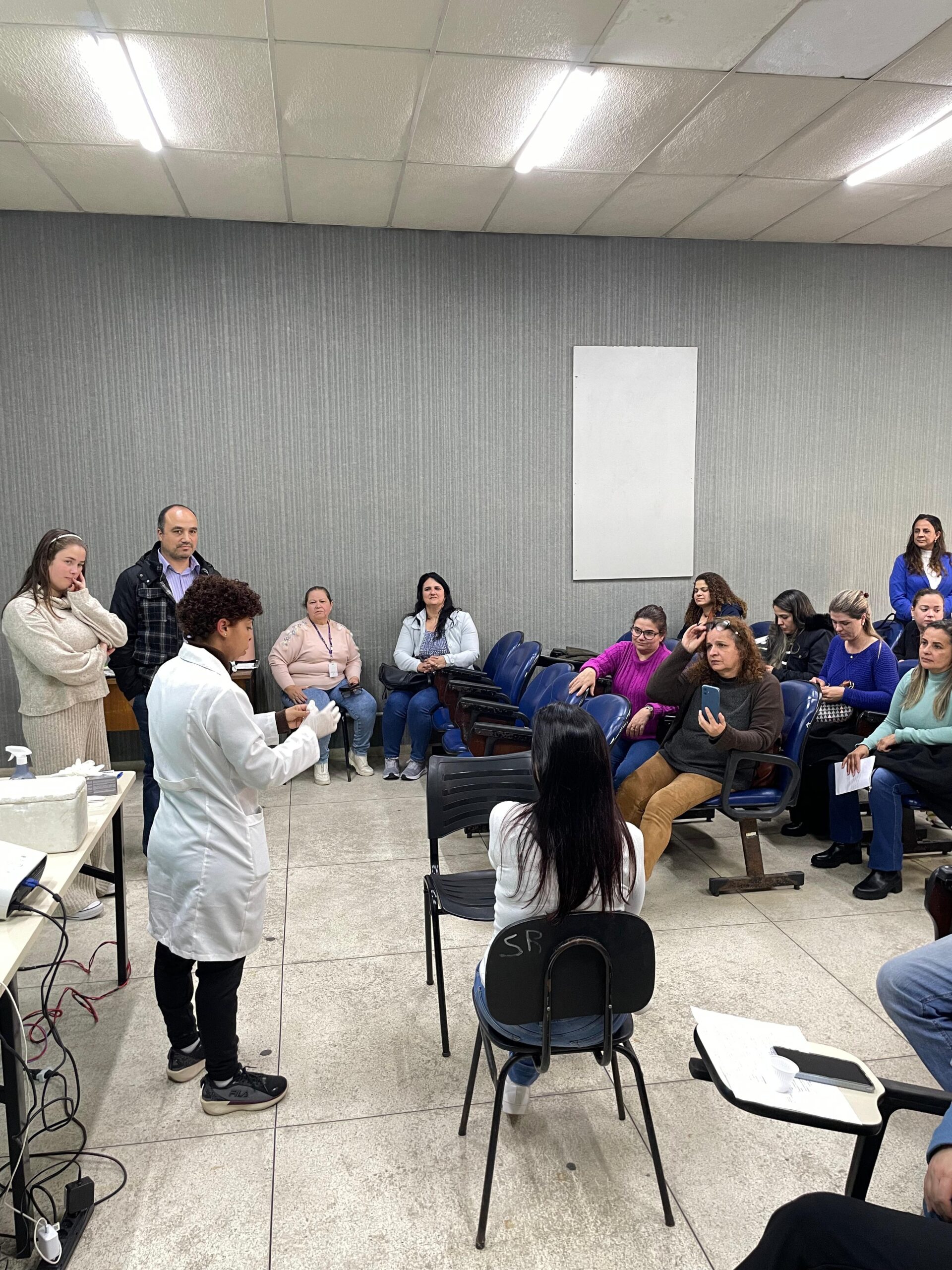 Secretaria Municipal de Saúde realiza capacitação sobre tuberculose para profissionais da Atenção Básica 