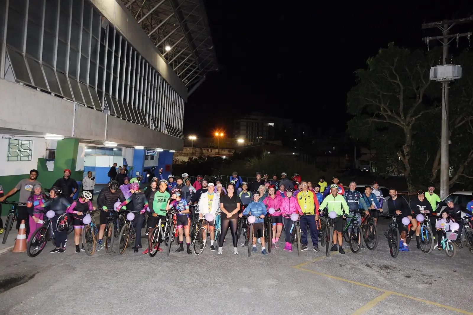 Dia Nacional do Ciclista: Teresópolis celebra a data com pedalada noturna e mensagem de conscientização