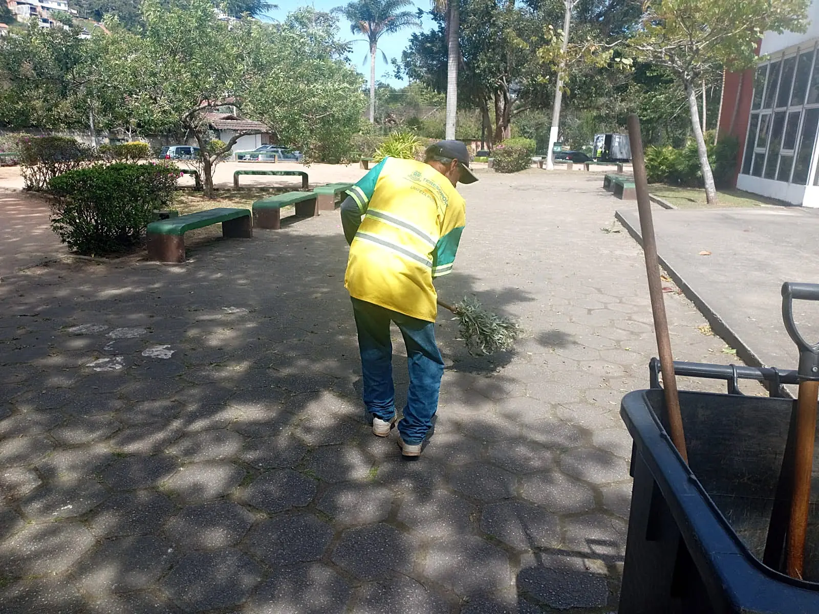 Prefeitura de Teresópolis leva limpeza e manutenção aos bairros