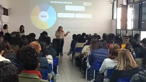 Equipes docentes das Escolas de Educação Integral participam de encontro para alinhamento pedagógico