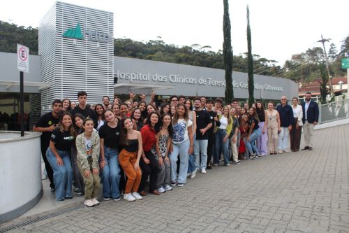 Unifeso promove 'MedTerê Experience': jovens aspirantes a médicos vivenciam um dia especial