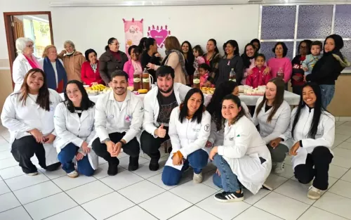 Outubro Rosa: CRAS Barra Marca Presença em Atividade no Caleme