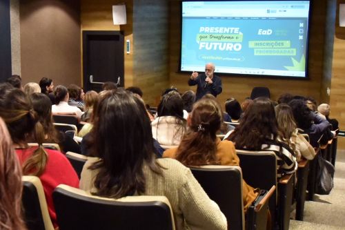Discussão sobre a Redução das Desigualdades Brilhou no Congresso de Medicina