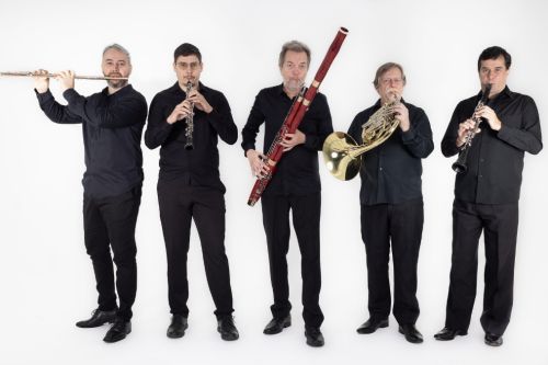 Quinteto Villa-Lobos e Tibor Fittel se Apresentam em Concerto Especial da Série Concertos de Gala no Teatro Feso
