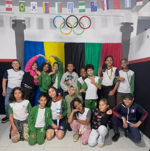 Escola Municipal José Duarte finaliza ano letivo com seminário temático sobre fundo do mar, jogos infantis e animais