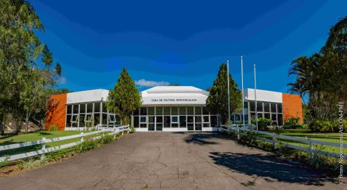 Casa de Cultura de Teresópolis oferece 17 cursos gratuitos com inscrições abertas até 22 de janeiro