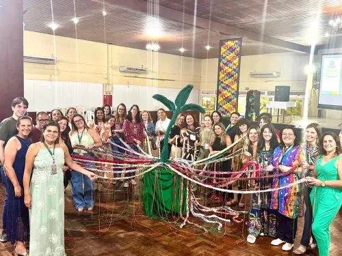 Educação apresenta tema pedagógico de 2026 para gestores: ‘Fios que entrelaçam: tecendo histórias de toda gente’