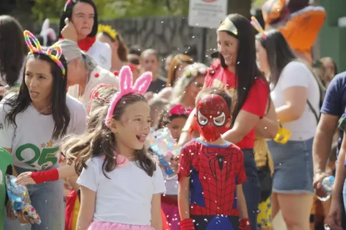 ‘Carnaval da Gente’ 2026: Blocos Thijukana e Piranhas da Serra inauguram a folia em Teresópolis