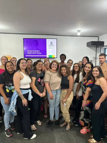 Secretaria dos Direitos da Mulher Realiza Ações de Conscientização e Prevenção à Violência em Escolas Durante o Mês da Mulher