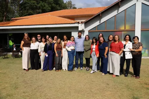 Selo Ouro do Compromisso Nacional Criança Alfabetizada: Secretaria de Educação presta homenagem a educadores