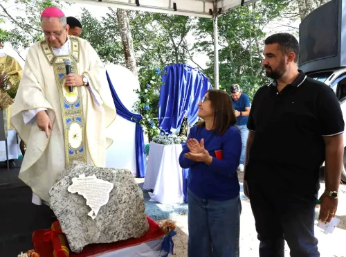 Iniciada a obra da capela com visão privilegiada na Colina do Mirante, em Teresópolis